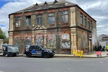 An ongoing graffiti removal project in Croydon
